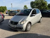 Usata Mercedes A150 95 CV (69 kW) 2011 Grigio Berlina