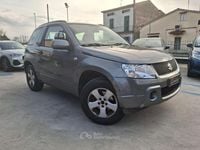 Usata Suzuki Grand Vitara 106 CV (77 kW) 2005 Grigio SUV