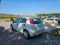 Usata Fiat Punto Street 95 CV (69 kW) 2017 Bianco Utilitaria