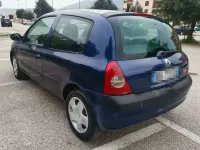 Usata Renault Clio II 75 CV (55 kW) 2001 Blu/azzurro Berlina