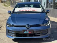 Usata VW Golf VIII Life 116 CV (85 kW) 2025 Blu Berlina