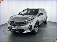 Usata Peugeot 5008 Allure 131 CV (96 kW) 2024 Grigio SUV