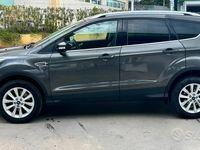 Usata Ford Kuga Titanium 163 CV (119 kW) 2017 Grigio SUV