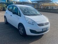 Usata Kia Venga 90 CV (66 kW) 2011 Bianco Utilitaria