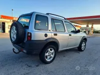Usata Land Rover Freelander 111 CV (81 kW) 2001 Grigio SUV