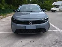 Usata Opel Corsa GS Line 75 CV (55 kW) 2024 Grigio Utilitaria