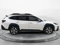 Usata Subaru Outback 2022 Bianco Station wagon