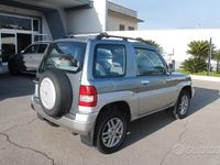 Usata Mitsubishi Pajero 114 CV (83 kW) 2004 Grigio SUV