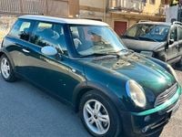 Usata Mini ONE 2005 Verde Utilitaria