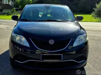 Usata Lancia Ypsilon Silver 95 CV (69 kW) 2016 Nero Utilitaria