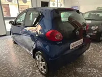 Usata Toyota Aygo 68 CV (50 kW) 2007 Blu Utilitaria
