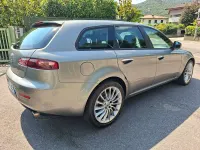 Usata Alfa Romeo 159 200 CV (147 kW) 2010 Beige Station wagon