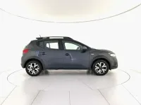 Usata Dacia Sandero Expression 101 CV (74 kW) 2023 Grigio cometa Berlina