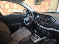 Usata Fiat Tipo Opening Edition 84 CV (61 kW) 2016 Marrone Utilitaria