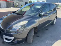 Usata Renault Scénic III 110 CV (80 kW) 2011 Monovolume