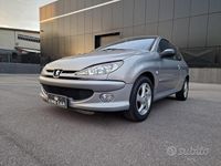 Usata Peugeot 206 88 CV (64 kW) 2004 Grigio Berlina