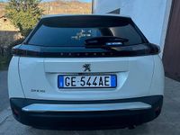 Usata Peugeot 2008 Allure 102 CV (75 kW) 2021 Bianco SUV