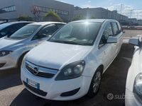 Usata Opel Zafira 150 CV (110 kW) 2011 Bianco Monovolume