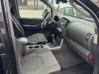 Usata Nissan Navara 190 CV (139 kW) 2011 Nero Pick-up