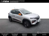 Usata Dacia Spring Comfort 33 kW (45 CV) 2022 Grigio chiaro Utilitaria
