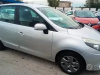 Usata Renault Scenic E-Tech 110 CV (80 kW) 2011 Arancione Monovolume