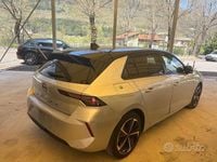 Usado Opel Astra 131 CV (96 kW) 2025 Gris Berlina
