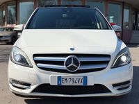 Usata Mercedes B180 Premium 109 CV (80 kW) 2012 Bianco Monovolume
