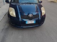 Usata Toyota Yaris 69 CV (50 kW) 2007 Blu Berlina