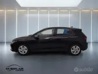 Usata VW Golf VIII Life 116 CV (85 kW) 2025 Nero Berlina