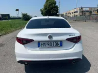 Usata Alfa Romeo Giulia 179 CV (131 kW) 2017 Bianco Berlina