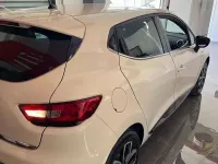 Usata Renault Clio IV 90 CV (66 kW) 2018 Beige Berlina
