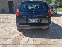 Usata Peugeot 5008 112 CV (82 kW) 2012 Bluazzurro Monovolume