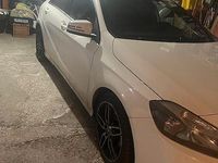 Usata Mercedes A200 136 CV (100 kW) 2017 Bianco Berlina