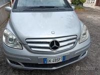 Usata Mercedes B180 Chrome 108 CV (79 kW) 2007 Grigio Monovolume