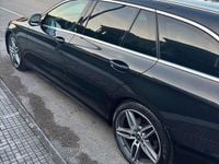 Usata Mercedes E220 Premium 194 CV (142 kW) 2022 Nero Station wagon