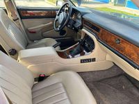 Usata Daimler Sovereign 212 CV (155 kW) 1989 Blu/azzurro Berlina