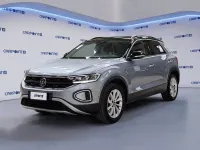 Usata VW T-Roc Life 110 CV (80 kW) 2024 Grigio SUV