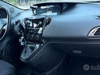 Usata Lancia Ypsilon Platinum 69 CV (50 kW) 2015 Bianco Utilitaria