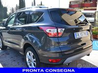 Usata Ford Kuga Titanium 120 CV (88 kW) 2017 Grigio SUV