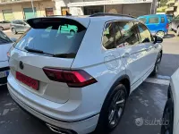 Usata VW Tiguan R-line 150 CV (110 kW) 2023 Bianco SUV
