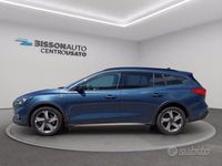 Usata Ford Focus Active 280 CV (205 kW) 2020 Blu Station wagon