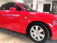 Usata Audi TT Roadster 180 CV (132 kW) 2005 Rosso Cabrio