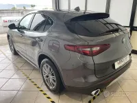 Usata Alfa Romeo Stelvio Business 160 CV (117 kW) 2021 Grigio SUV