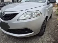 Usata Lancia Ypsilon 86 CV (63 kW) 2015 Grigio Utilitaria