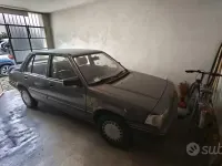 Usata Rover 213 1988 Grigio Berlina