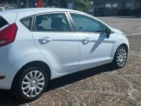 Usado Ford Fiesta Titanium 97 HP (71 kW) 2010 Branco Citadino