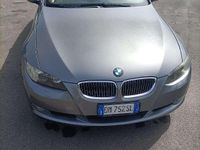 Usata BMW 325 Cabriolet 197 CV (144 kW) 2008 Argento Cabrio