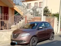 Usata Lancia Ypsilon 95 CV (69 kW) 2015 Marrone Utilitaria