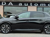 Usata Peugeot 208 Allure 101 CV (74 kW) 2025 Nero Utilitaria