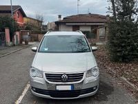 Usata VW Touran 150 CV (110 kW) 2010 Grigio Monovolume